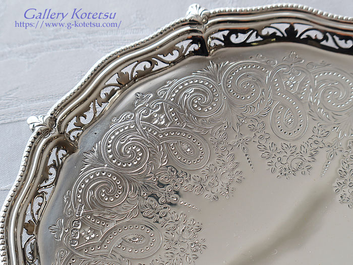 antique silver salver AeB[NVo[@T@