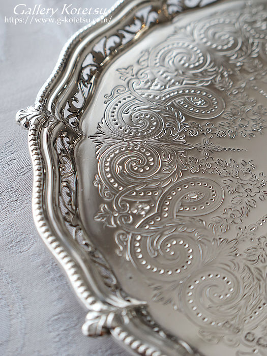 antique silver salver AeB[NVo[@T@