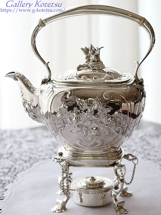 �V���o�[�e�B�[�P�g��