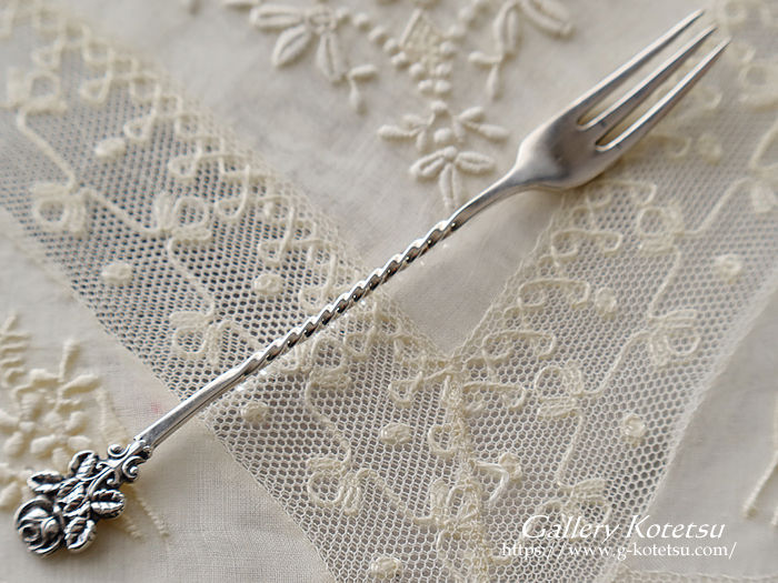 AeB[NVo[@tH[N antique silver fork