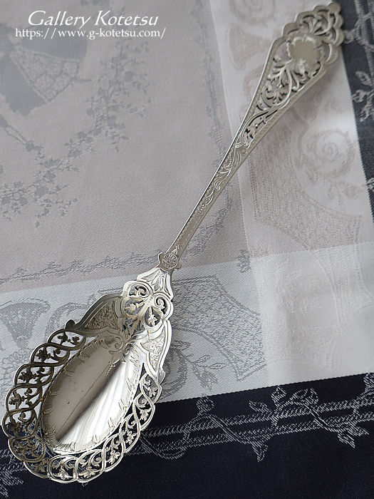 AeB[NVo[@Xv[ antique silver spoon