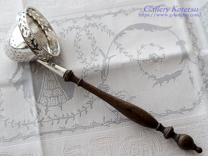 AeB[NVo[@eB[Xg[i[ antique silver tea strainer