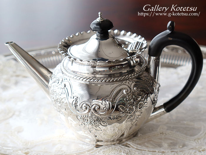 antique silver tea pot AeB[NVo[@eB[|bg