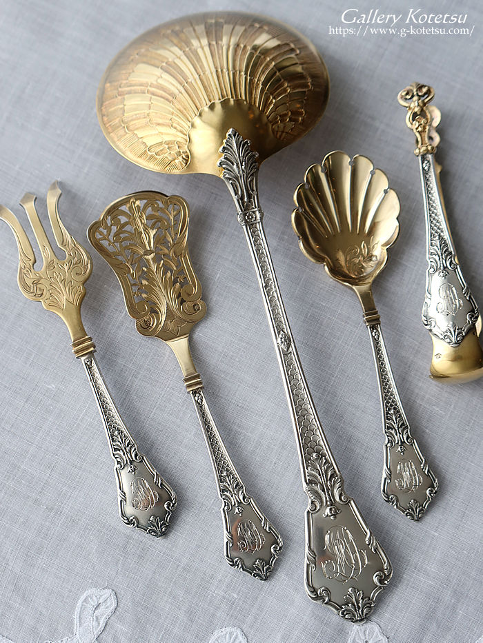AeB[NVo[@antique silver french silver