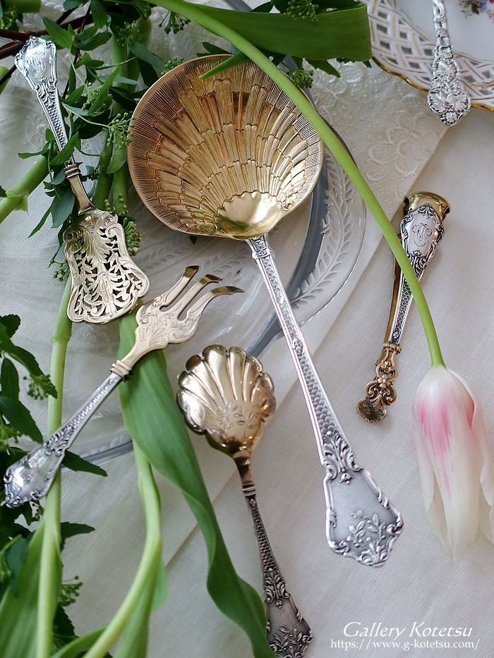 AeB[NVo[@antique silver french silver