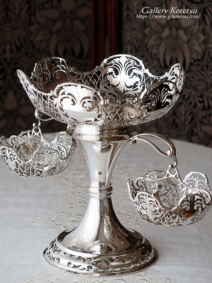 AeB[NVo[Cp[ antique silver epaergne