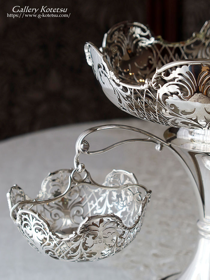 AeB[NVo[Cp[ antique silver epaergne