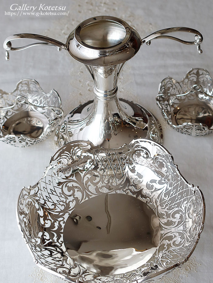 AeB[NVo[Cp[ antique silver epaergne