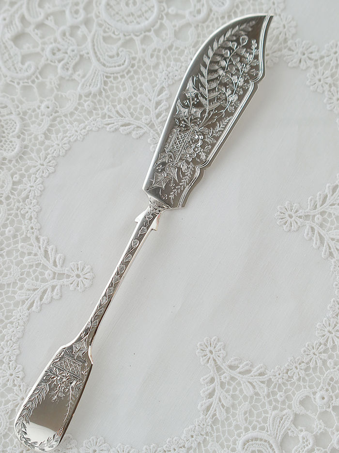 AeB[NVo[@o^[iCt antique silver butter knife