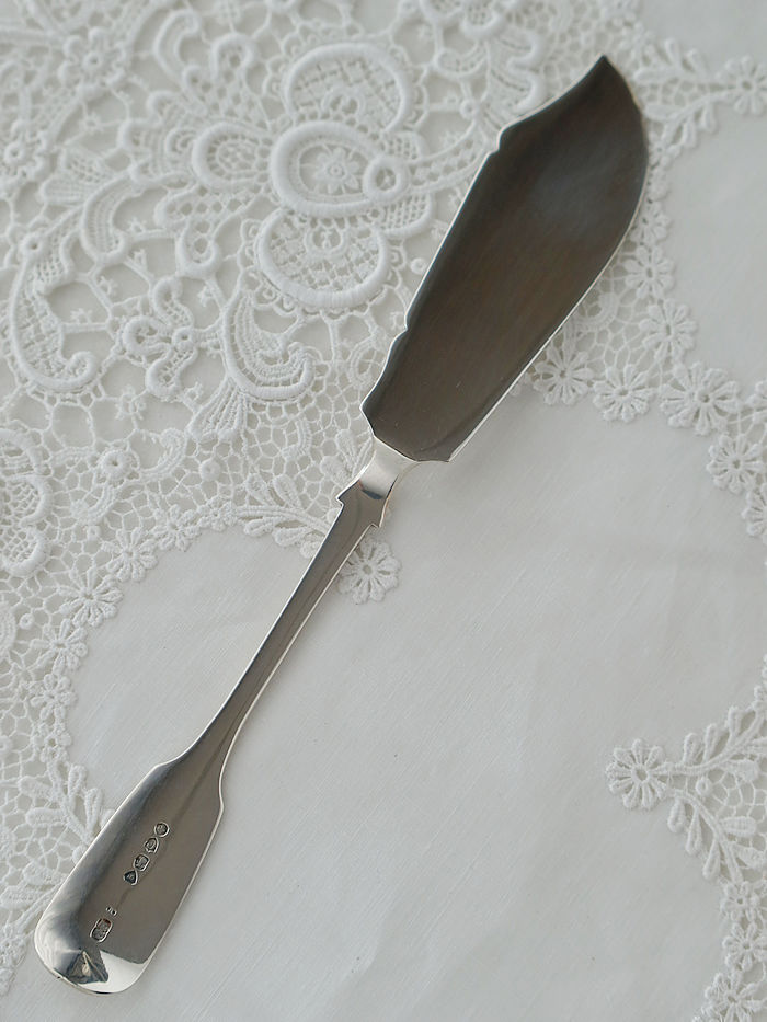 AeB[NVo[@o^[iCt antique silver butter knife