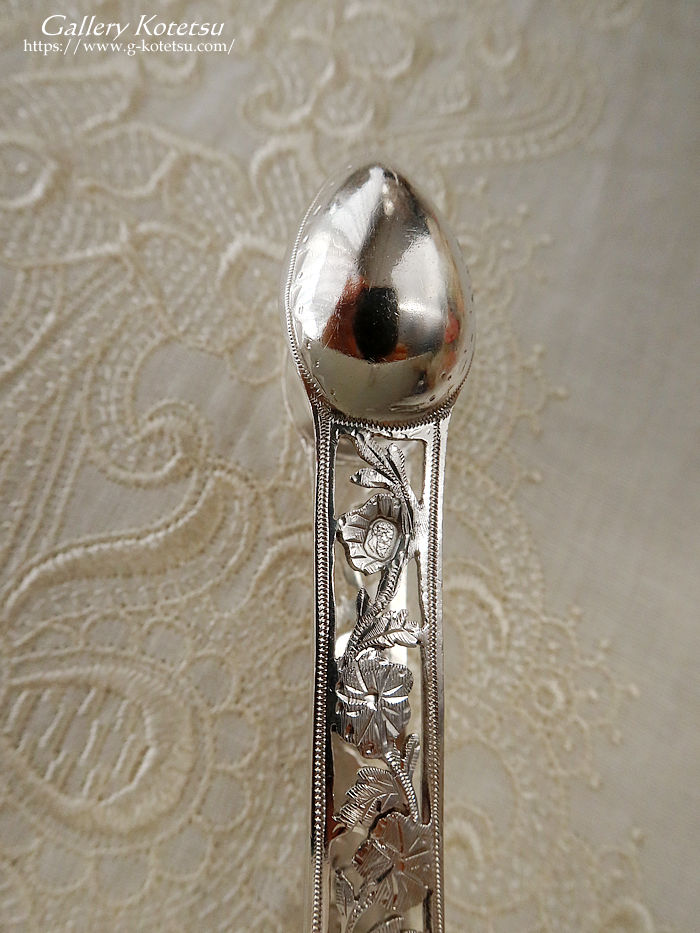 AeB[NVo[@antique silver french silver