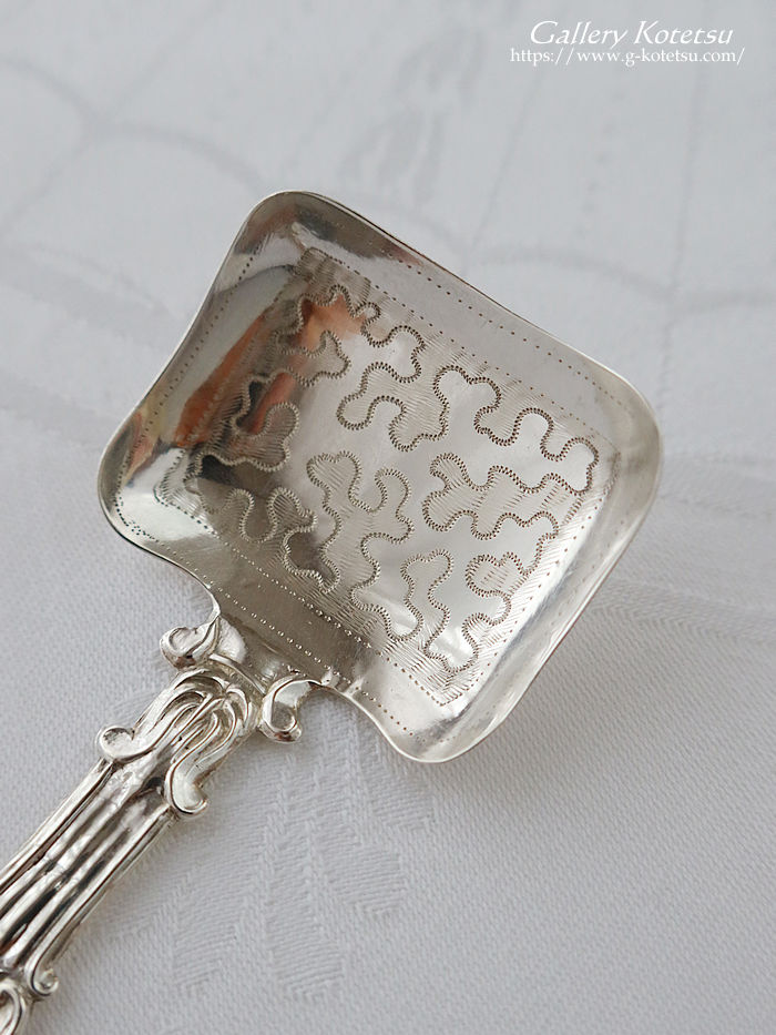 �A���e�B�[�N�V���o�[ antique silver caddy spoon