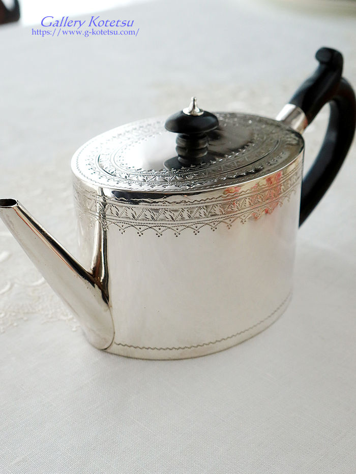 �p����� sterling siver antique silver tea pot �A���e�B�[�N�V���o�[�@�e�B�[�|�b�g