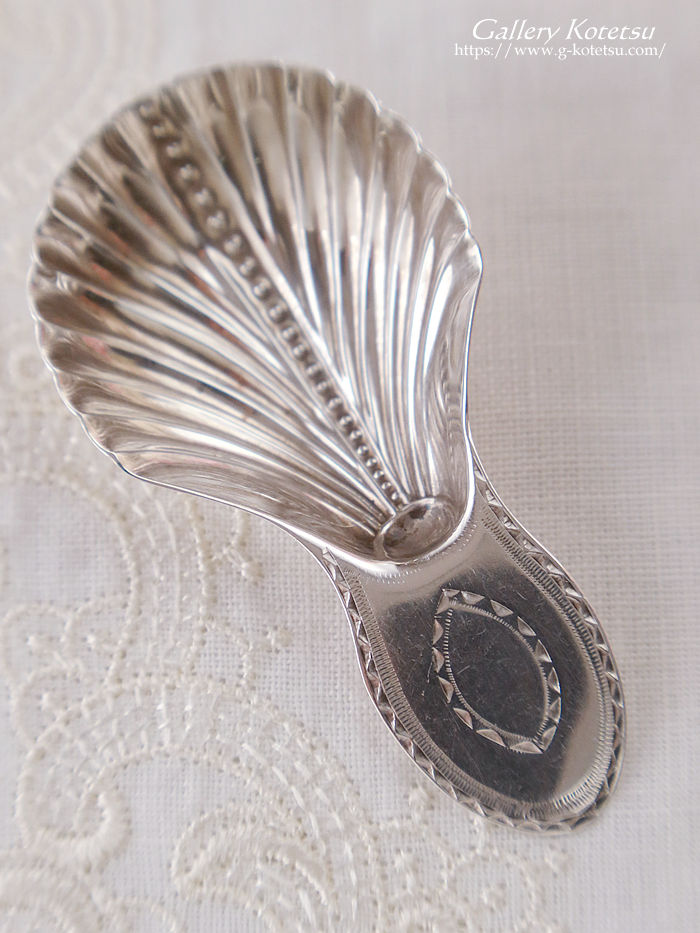 �A���e�B�[�N�V���o�[ antique silver caddy spoon