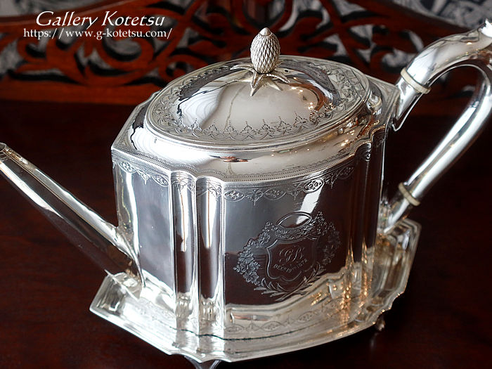 �p����� sterling siver antique silver tea pot �A���e�B�[�N�V���o�[�@�e�B�[�|�b�g