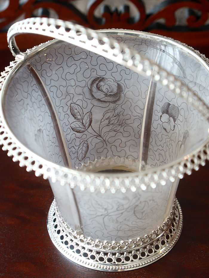 �p�����@�X�^�[�����O�V���o�[ antique silver basket
