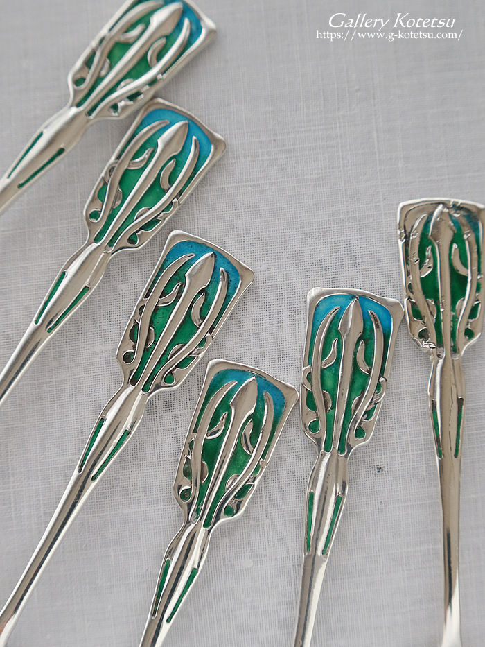 �A���e�B�[�N�V���o�[�@�G�i�����X�v�[�� Kate Allen antique silver enamel spoon