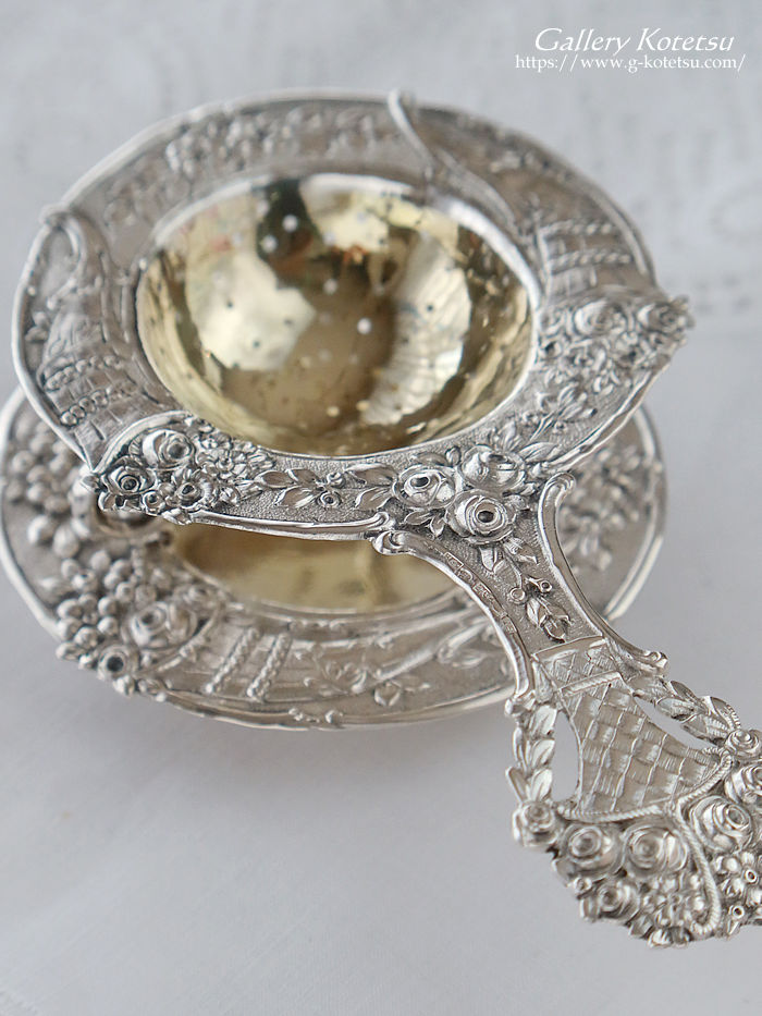 �e�B�[�X�g���[�i�[�@�A���e�B�[�N�V���o�[ tea syrainer antique silver