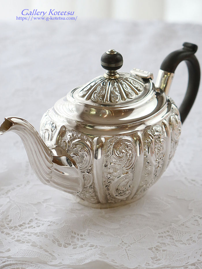 �A���e�B�[�N�V���o�[�@�e�B�[�|�b�g antique silver teapot