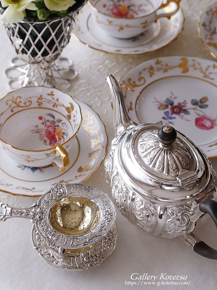 �A���e�B�[�N�V���o�[�@�e�B�[�|�b�g antique silver teapot