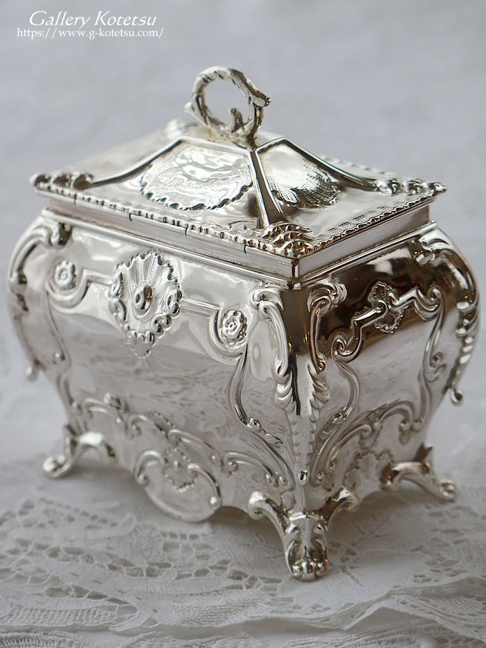 �A���e�B�[�N�V���o�[�@�e�B�[�L���f�B antique silver tea caddy