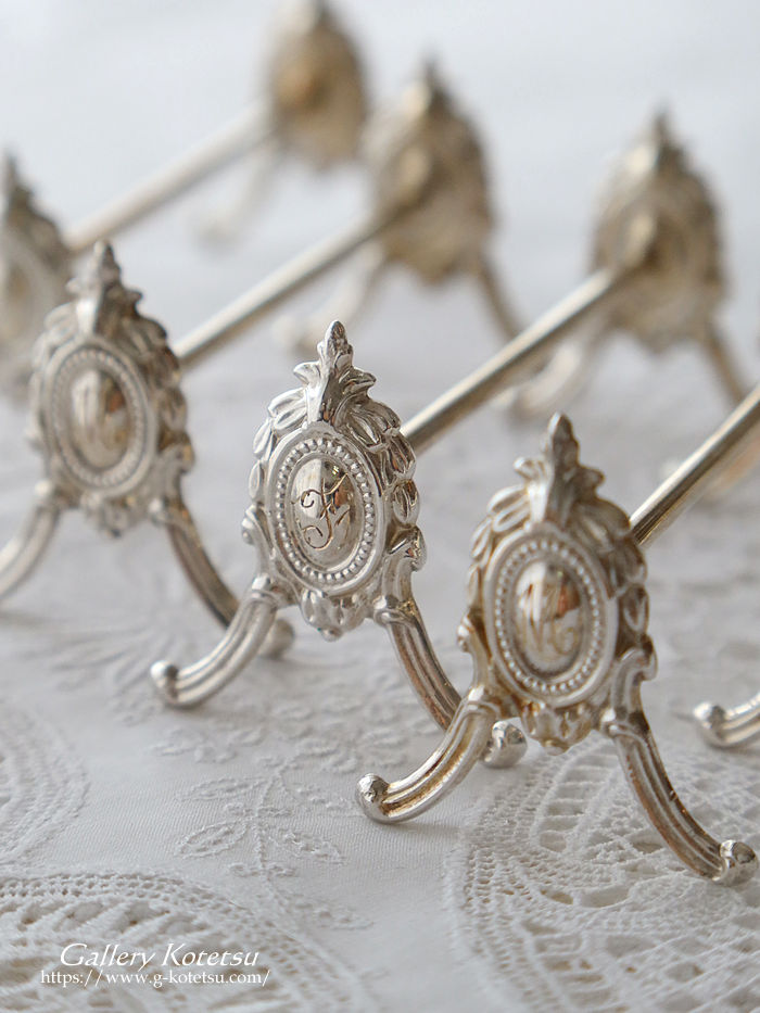 antique silver knife rest �A���e�B�[�N�V���o�[�@�i�C�t���X�g