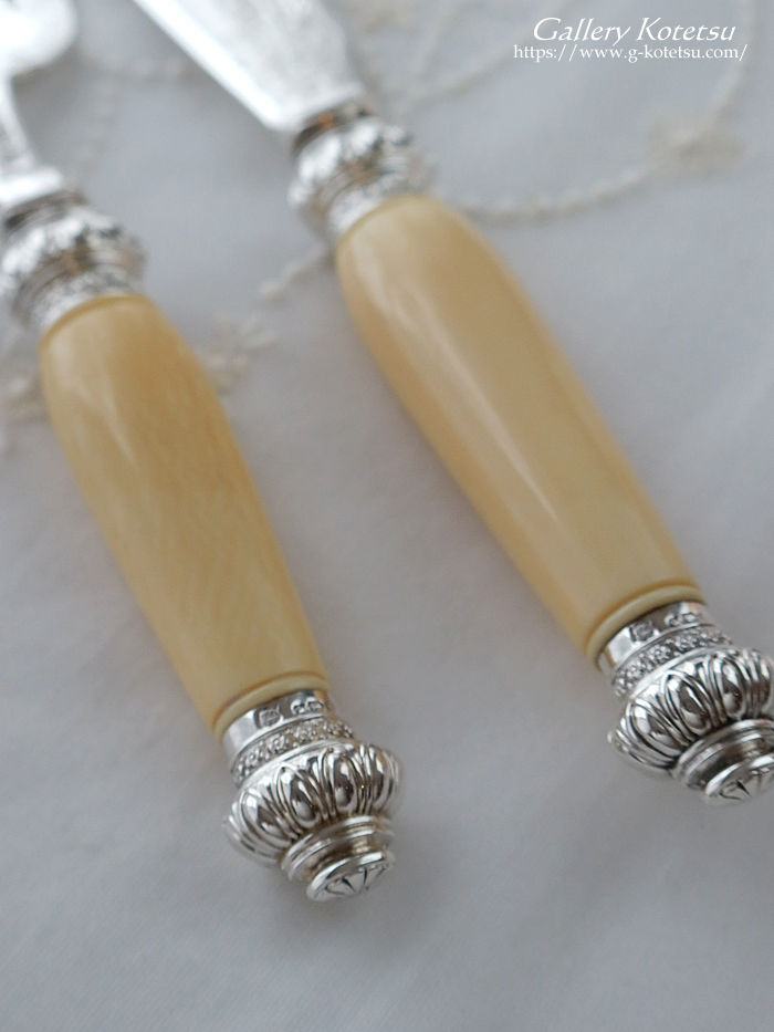 �A�C�{���[�i�C�t���t�H�[�N�@�A���e�B�[�N�V���o�[ ibory servingset antique silver 
