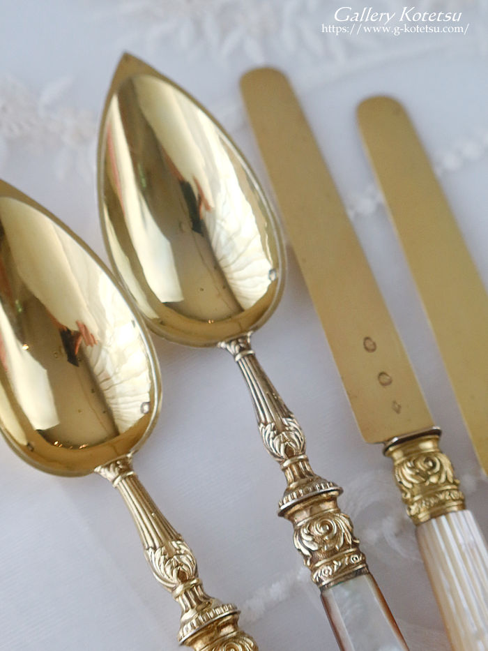 �t�����`�V���o�[�@�f�U�[�g�J�g�����[ antique silver dessert cutlery