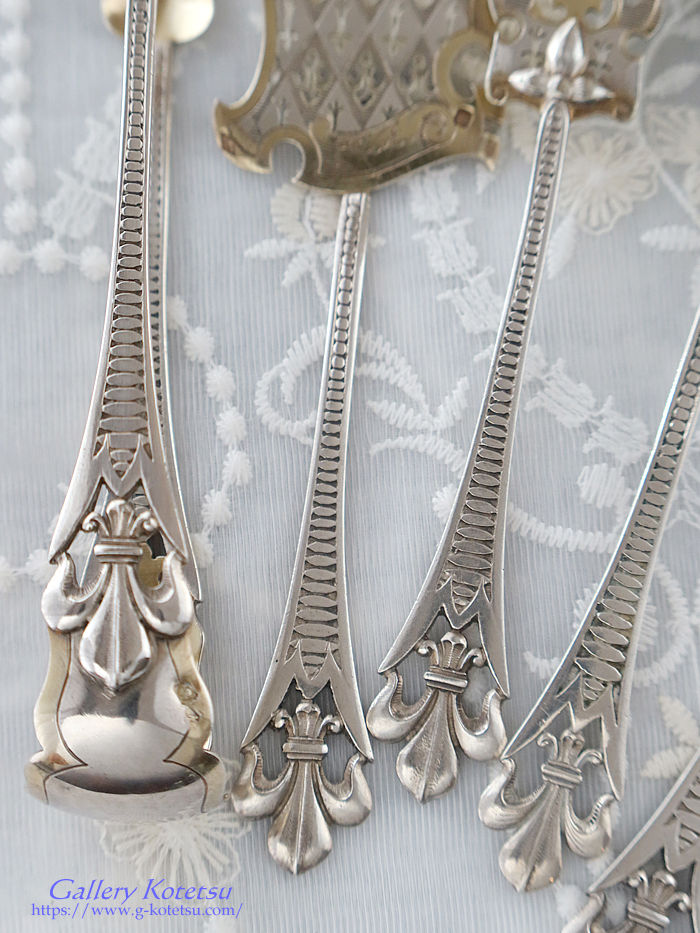 �t�����`�V���o�[�@antique silver dessert fork