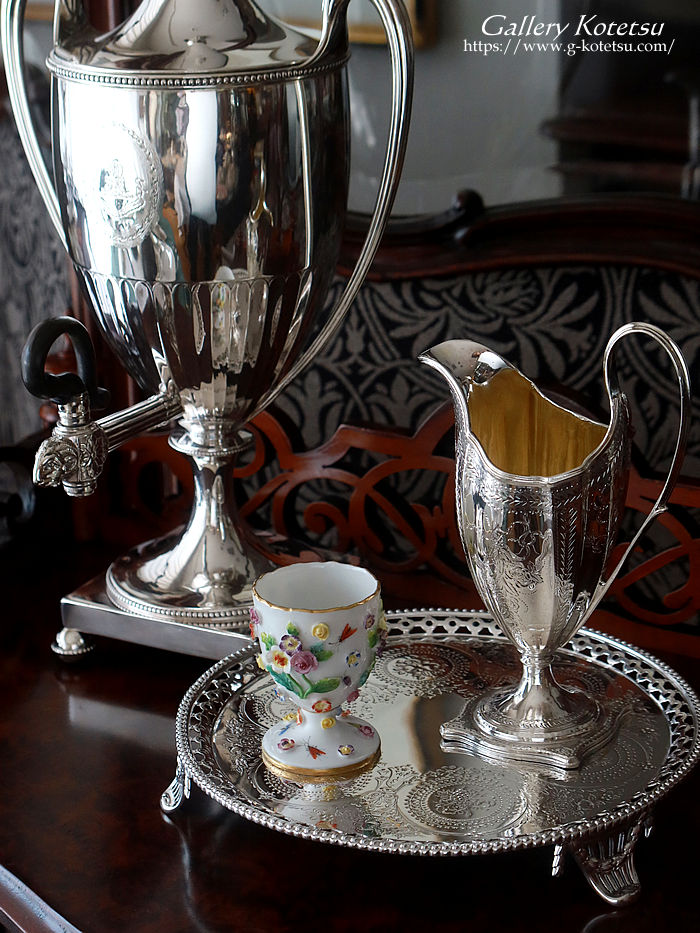 �V���o�[�T�����@ antique silver salver