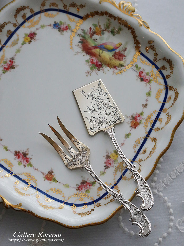 �t�����`�V���o�[ antique silver Foiegras service