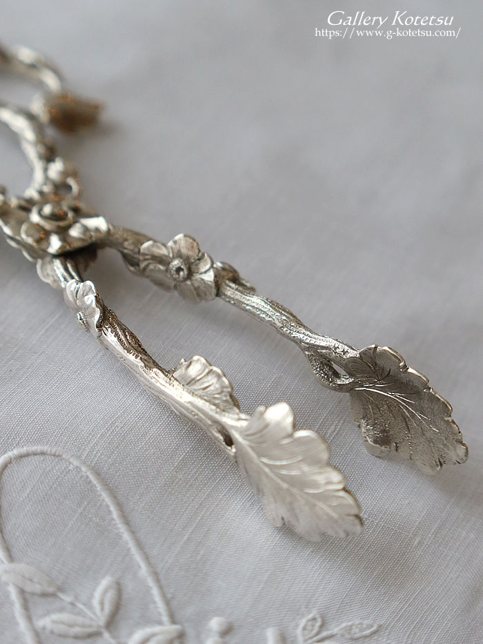 �A���e�B�[�N�V���o�[�@�g���O antique silver tong