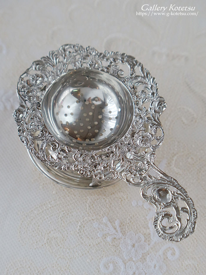 �A���e�B�[�N�V���o�[�@�e�B�[�X�g���[�i�[ antique silver tea strainer