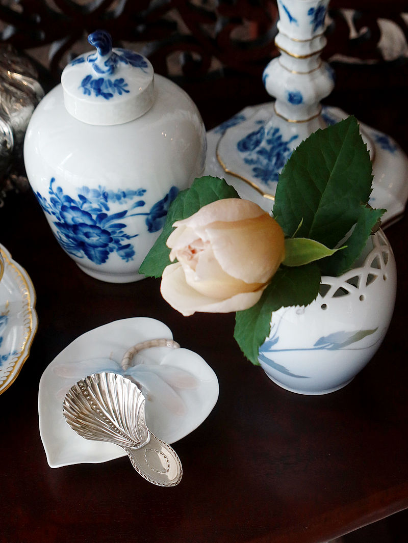 �A���e�B�[�N�M�������[�ՓO