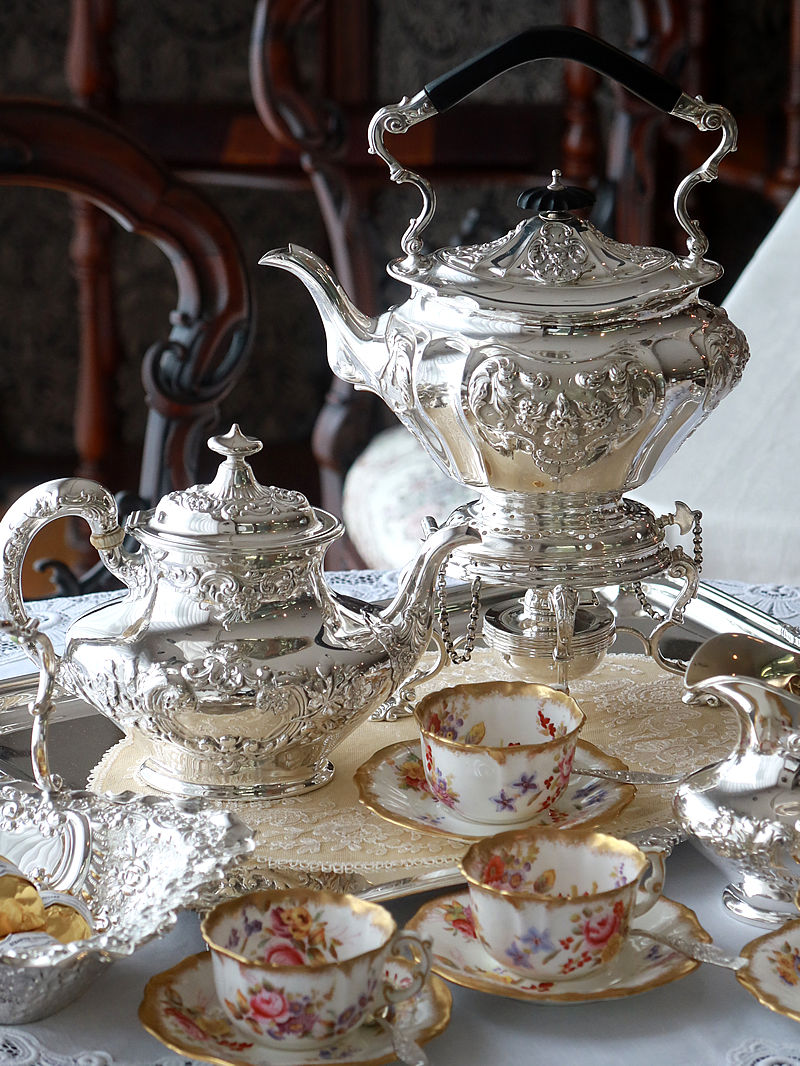 �A���e�B�[�N�M�������[�ՓO