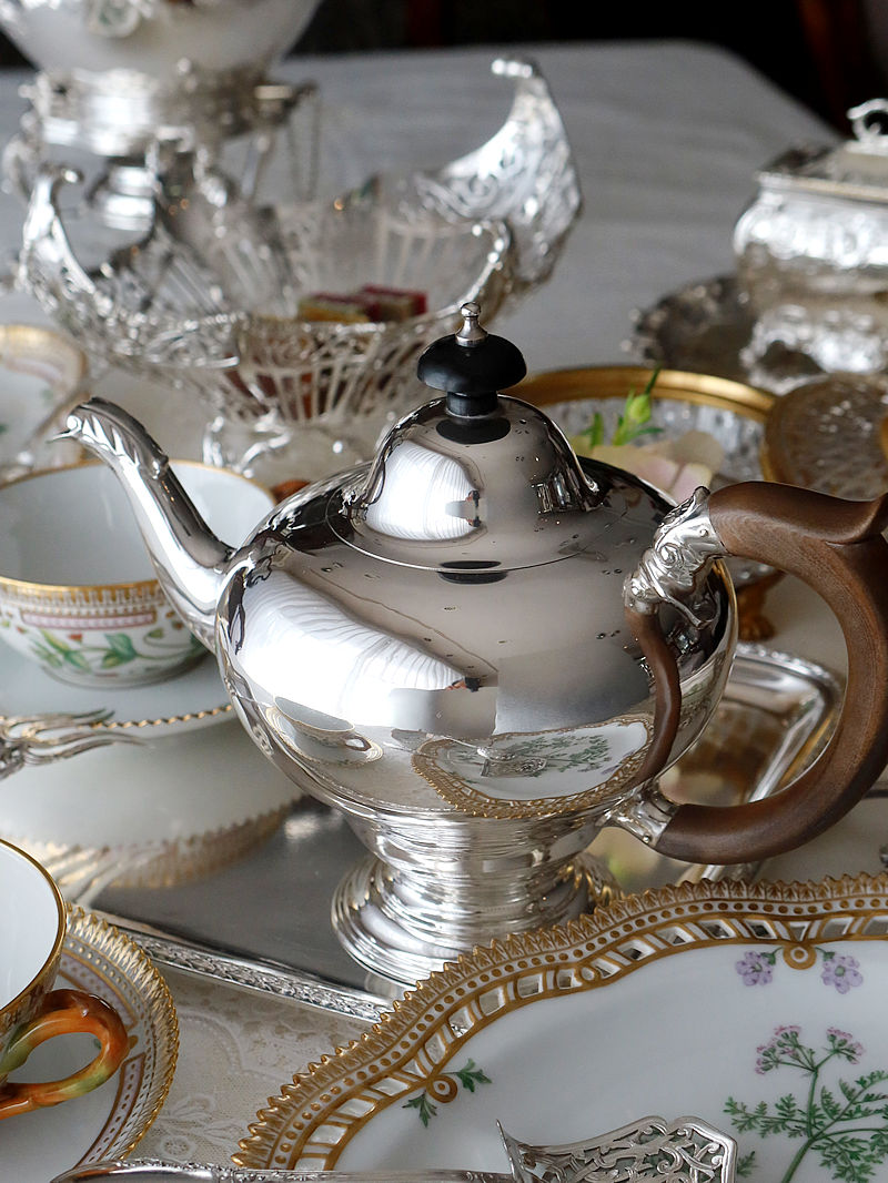 �A���e�B�[�N�M�������[�ՓO